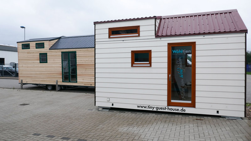 Tiny House by Wöhltjen auf einem Parkplatz